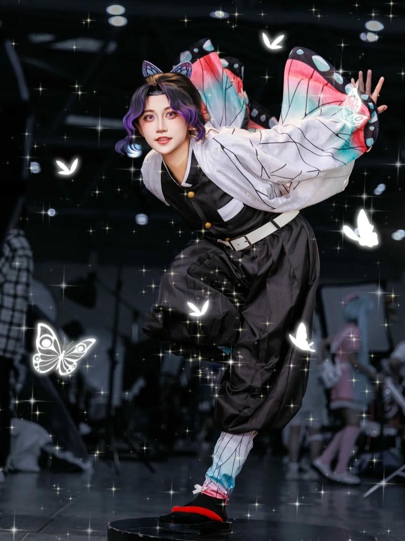 Người đẹp tái hiện Shinobu phong cách tinh tế