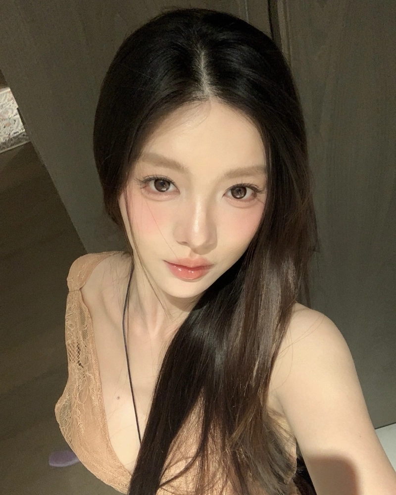 Nụ cười tươi tắn của gái xinh khiến người mê mẩn