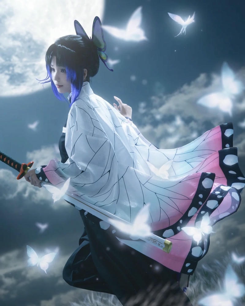 Tái hiện Shinobu qua phong thái nhẹ nhàng tinh tế