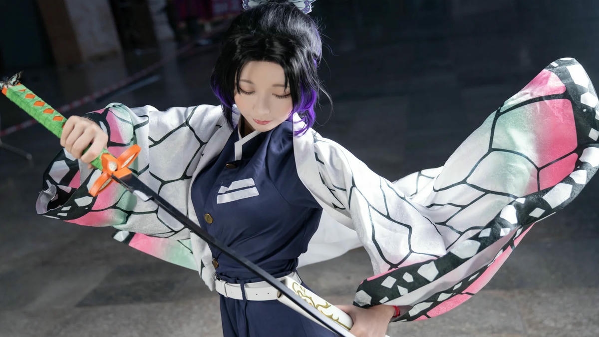 cosplay shinobu thumbnail