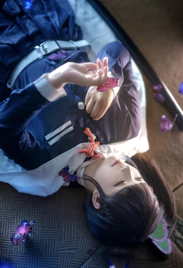 Ảnh cosplay Demon Slayer cô gái nhỏ dáng vẻ e lệ