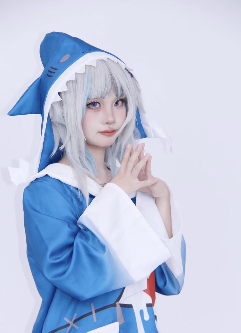 Gương mặt đáng yêu trong ảnh Yaoyaoqwq Gawr Gura cosplay