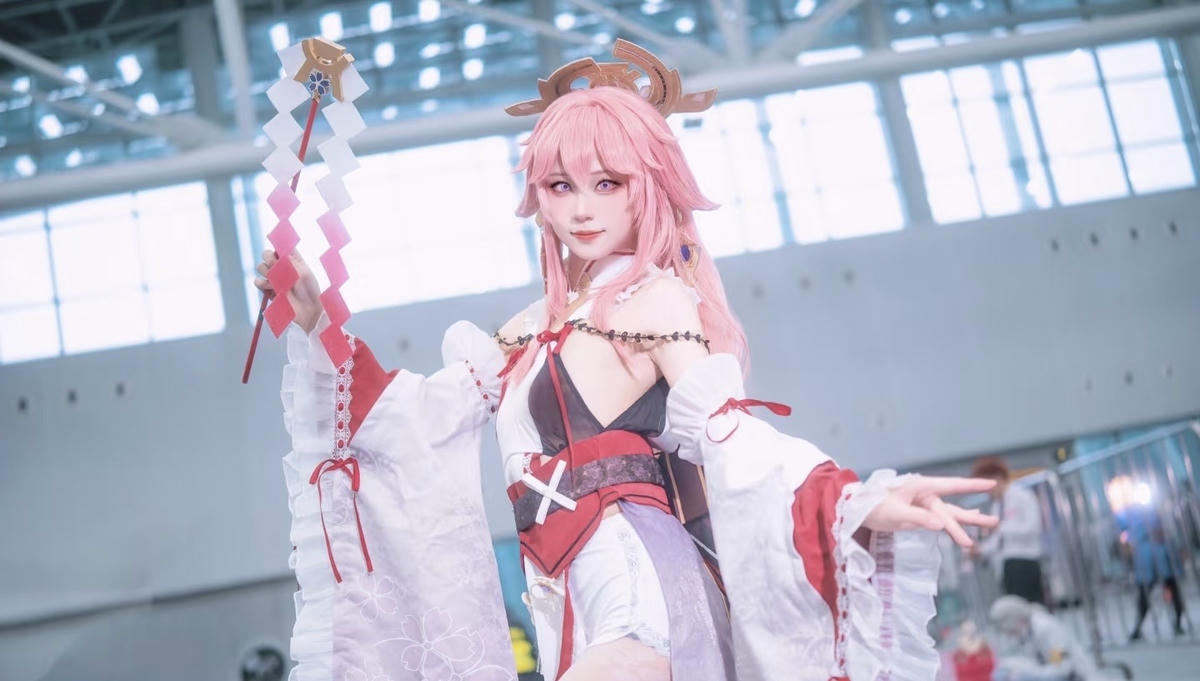 Yae miko cosplay thumbnail