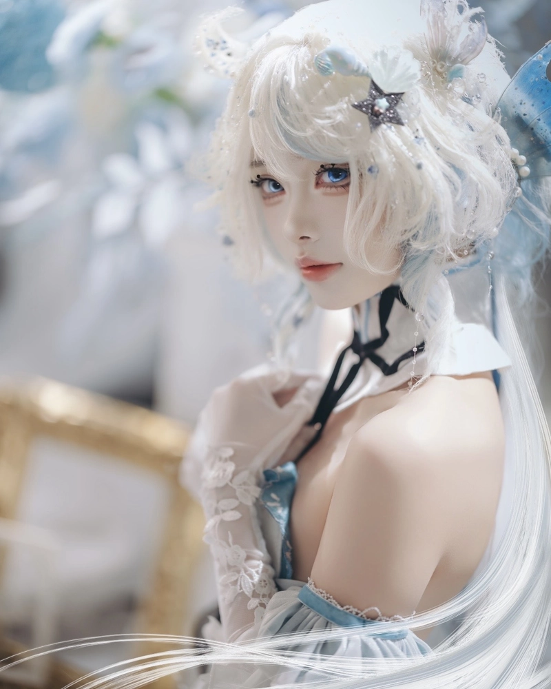 Ảnh Furina cosplay toát lên nét đẹp nhẹ nhàng thanh thoát