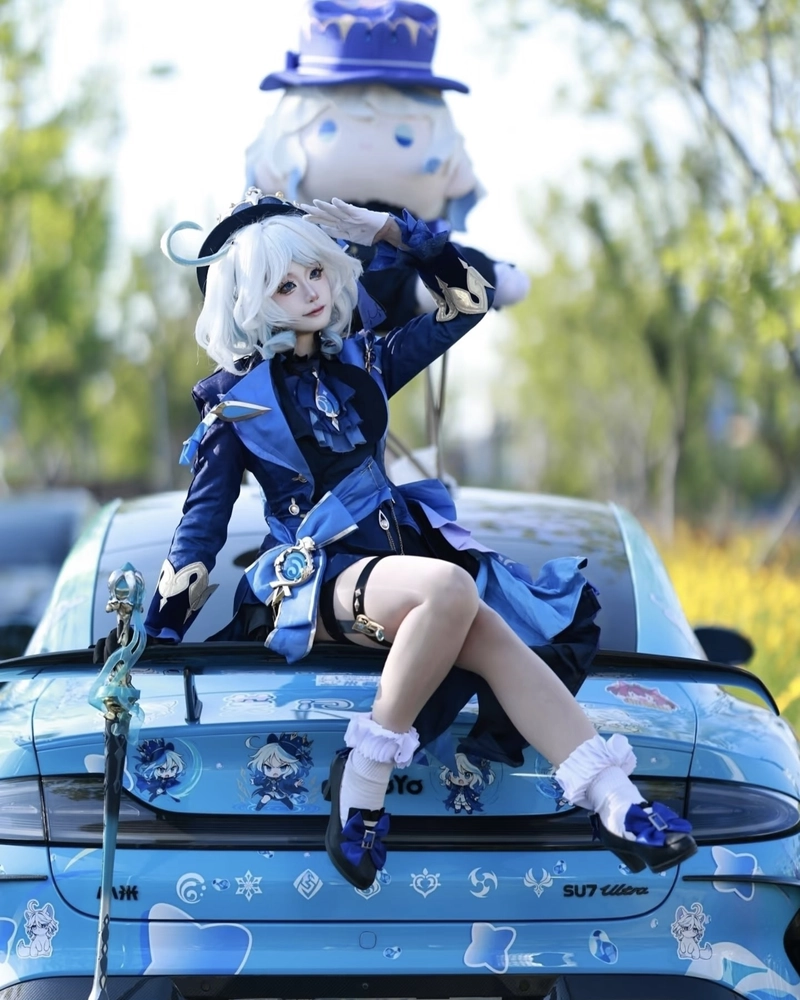 Ảnh Furina cosplay với nhan sắc dịu dàng nổi bật