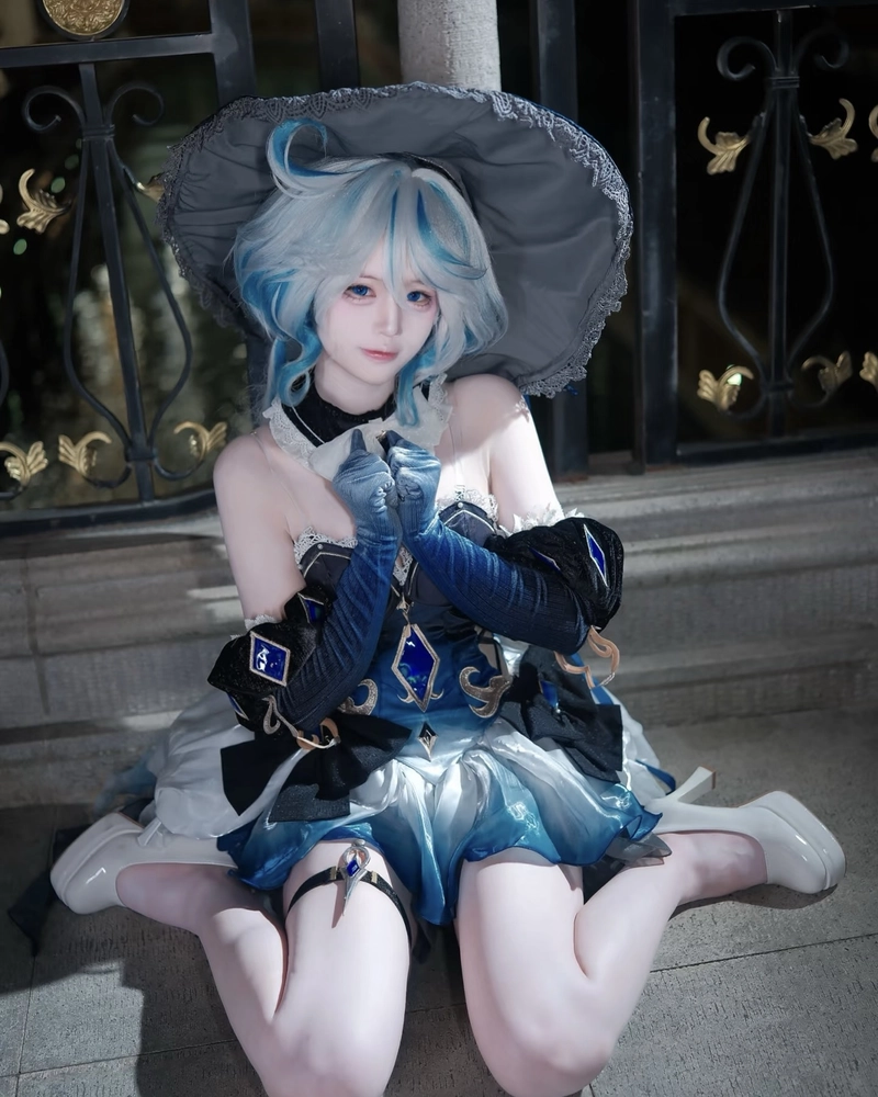 Hình ảnh Furina cosplay mang vẻ đẹp thanh thoát nổi bật