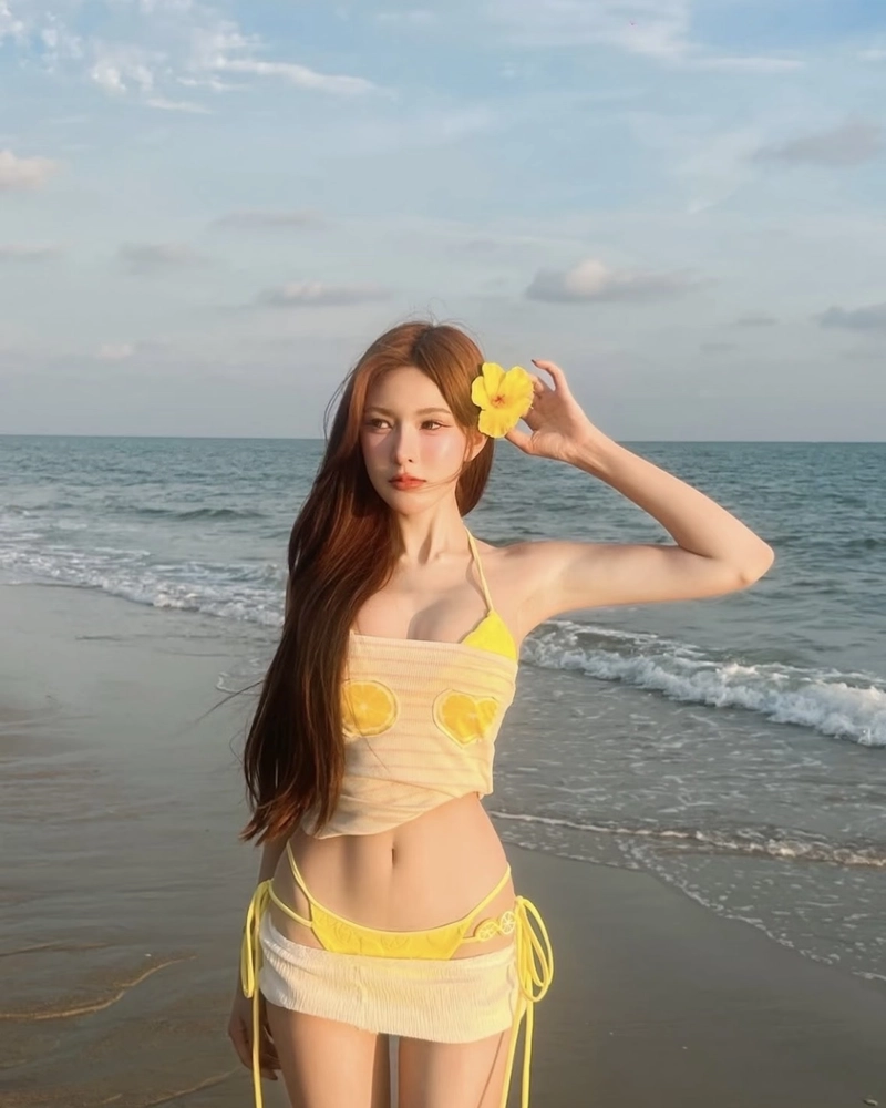 Hình ảnh gái xinh bikini cùng phong cách thoáng đãng mùa hè