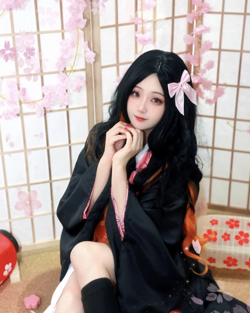Hình cosplay Nezuko với tạo hình nữ quỷ đáng yêu