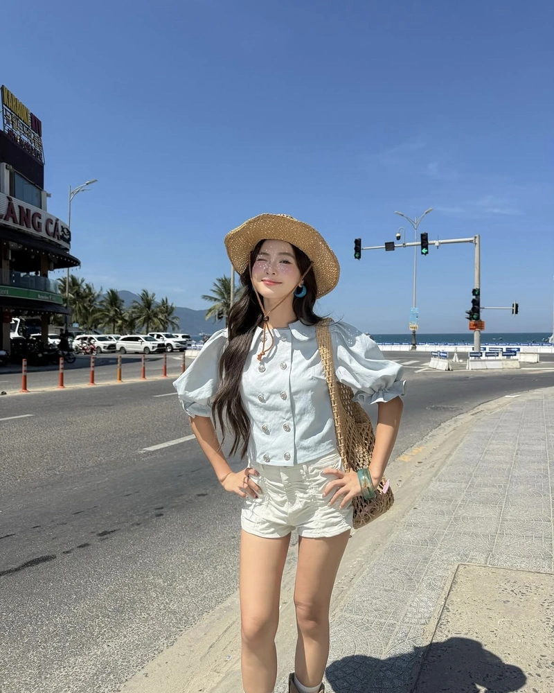 Hình gái xinh Việt Nam mang vẻ ngoài thanh xuân tươi sáng