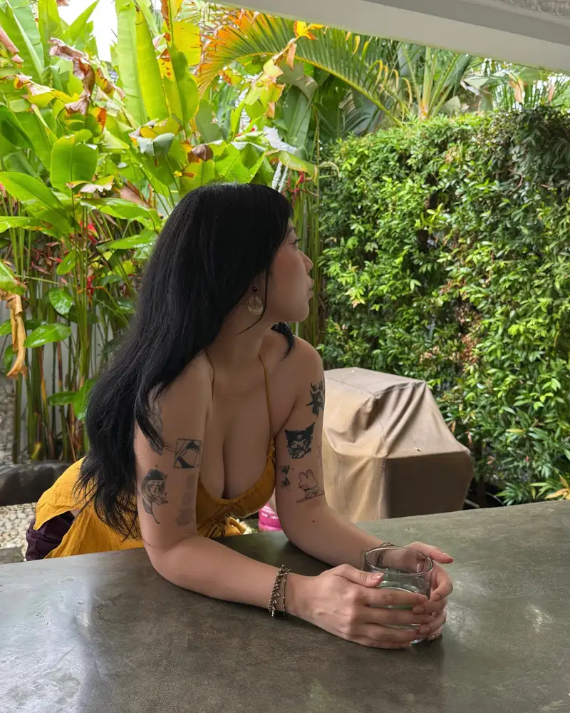 Phí Hồng Hà onlyfans leak nổi bật