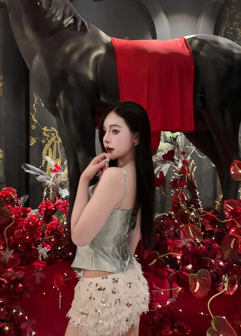 Tiffany Thư Gymer Tiktok sexy cuốn hút