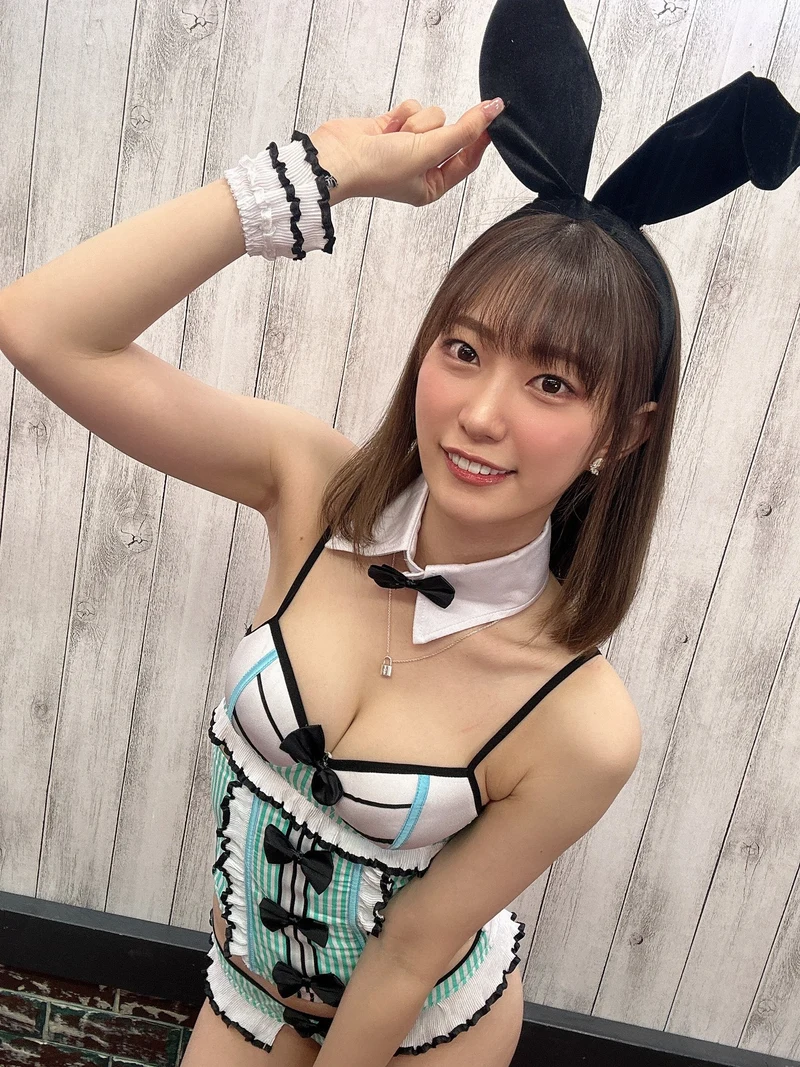 Ảnh sex Akari Mitani thân hình hoàn hảo