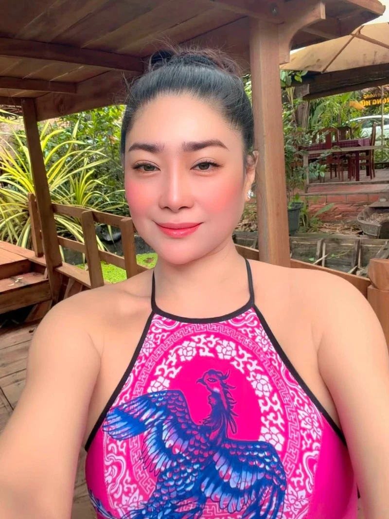 Ảnh sex MBBG cuốn hút táo bạo