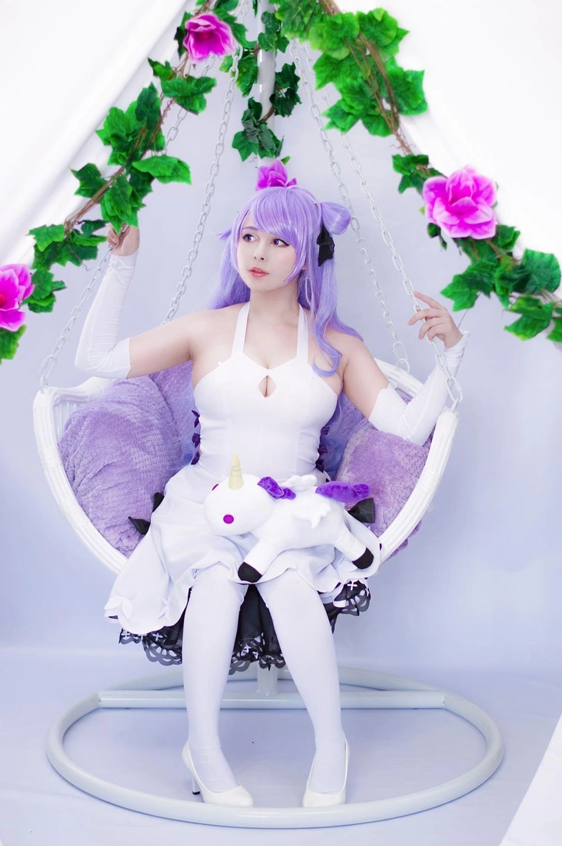 Hình cosplay không che ngực khủng sexy
