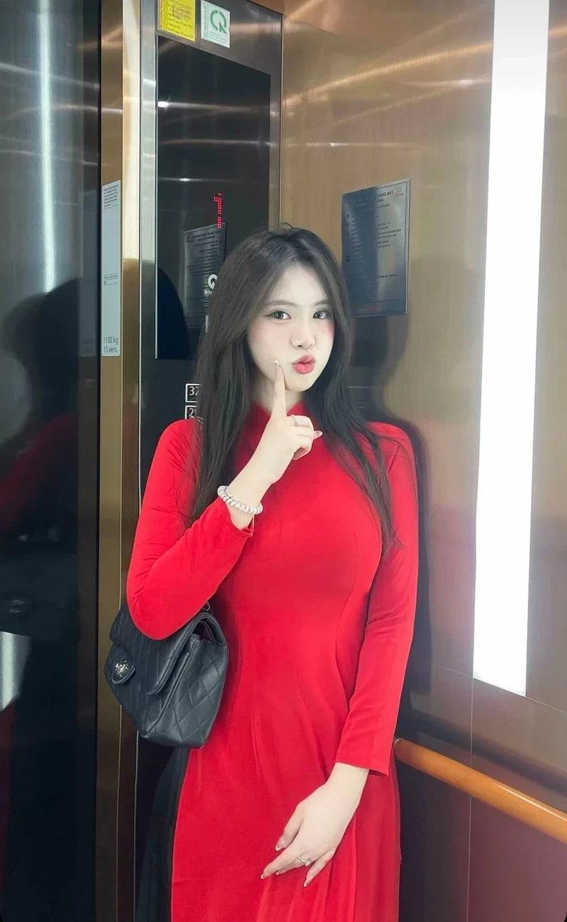 Hình nude học sinh mịn màng gợi cảm
