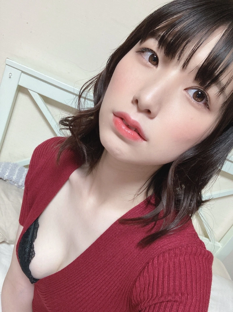 Hình sex Mai Kagari cởi đồ show hàng gợi cảm