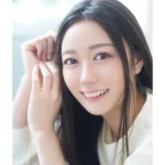 Mitsuha Ashitaba cởi đồ lộ hàng nóng bỏng