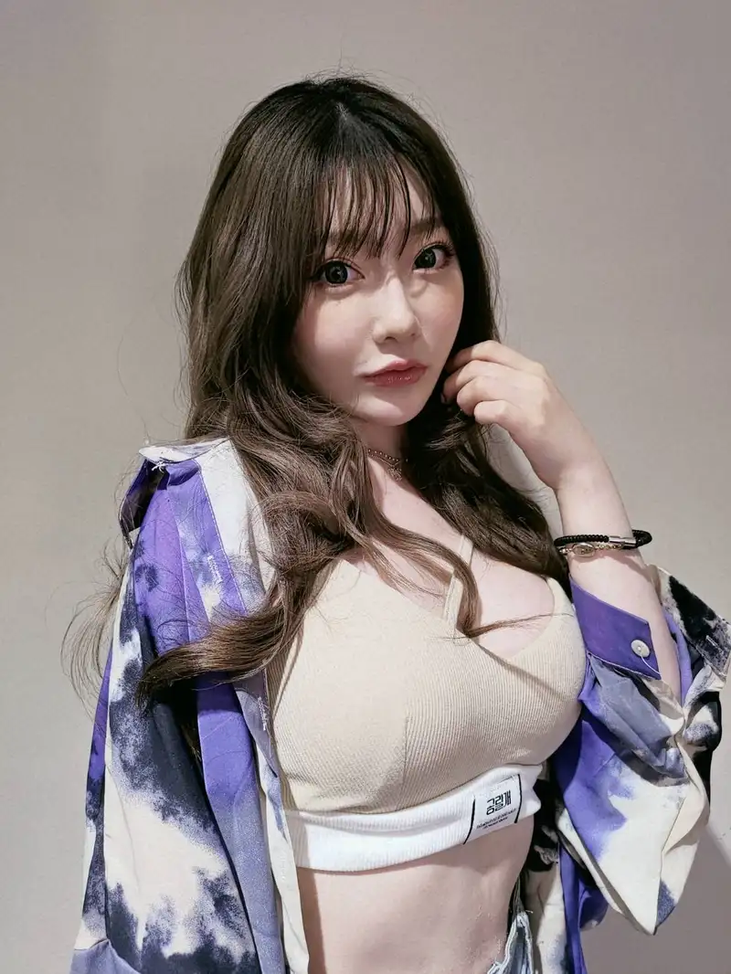 Shen Nana sex ảnh đẹp khêu gợi
