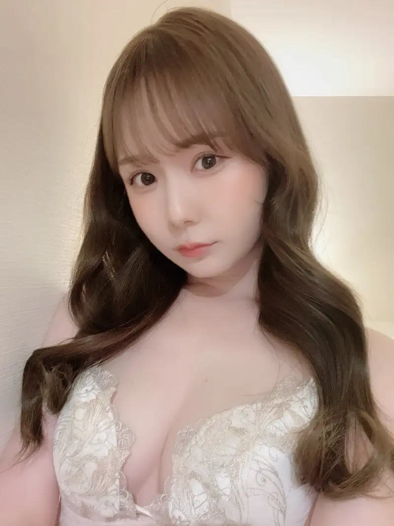 ảnh JAV Miru Sakamichi sexy hấp dẫn cao