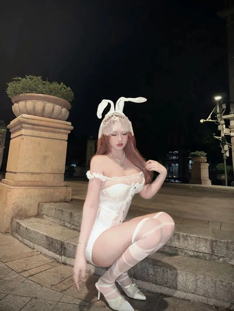 ảnh cosplay vú to đẹp gái xinh quyến rũ nóng bỏng
