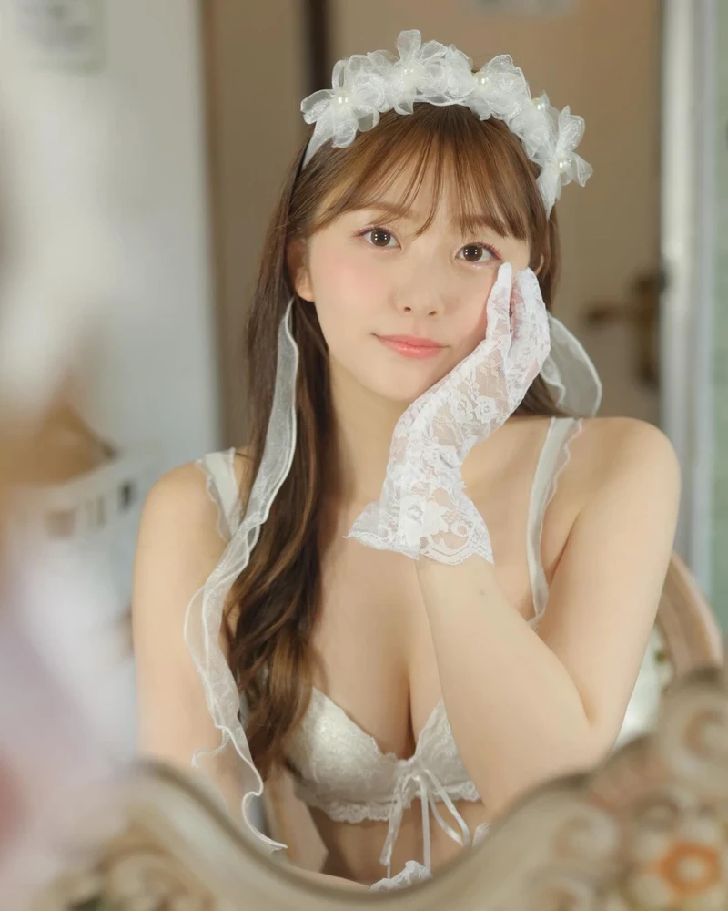 Ảnh Hikari Aozora JAV cởi đồ lộ hàng gợi tình