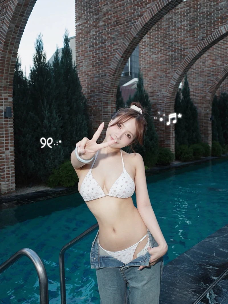 Ảnh Yua Mikami nude 2K lộ hàng vòng một tròn