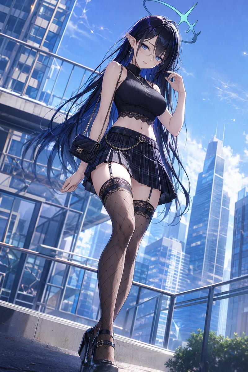 Ảnh cô gái anime váy ngắn khoe vòng ba quyến rũ
