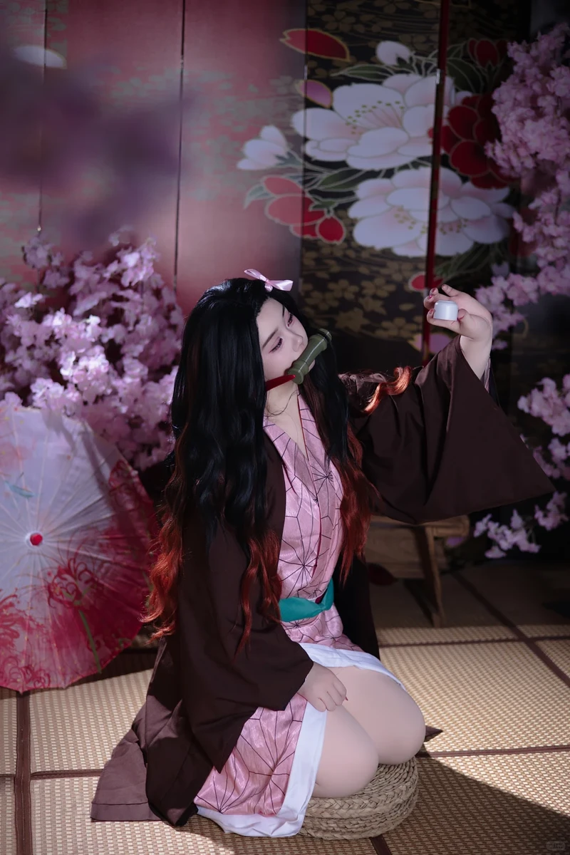 Ảnh cosplay Nezuko đáng yêu dịu dàng