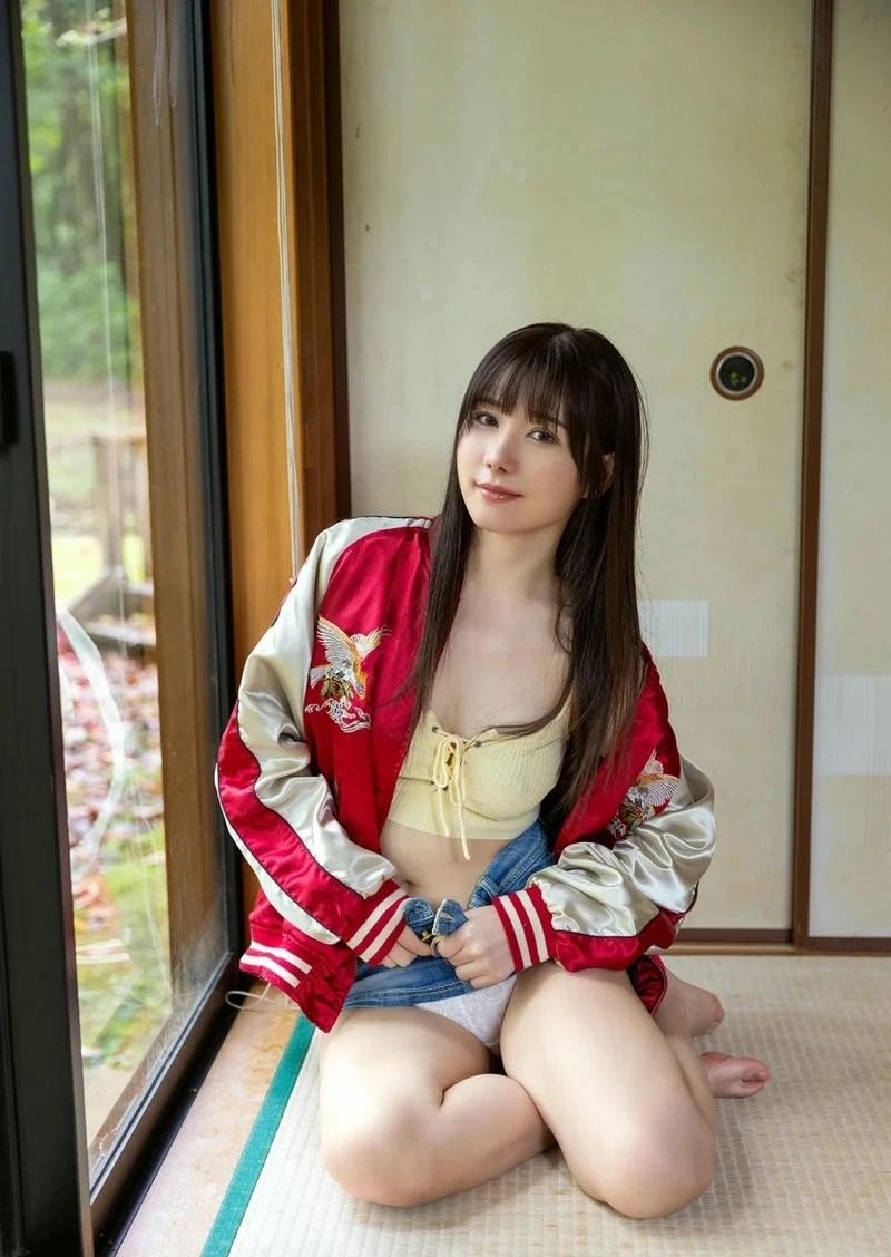 Ảnh sex Mei Itsukaichi cuốn hút thực tế