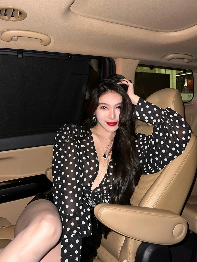 Ảnh Linh Trương TikToker sexy khỏa thân 4K siêu phẩm