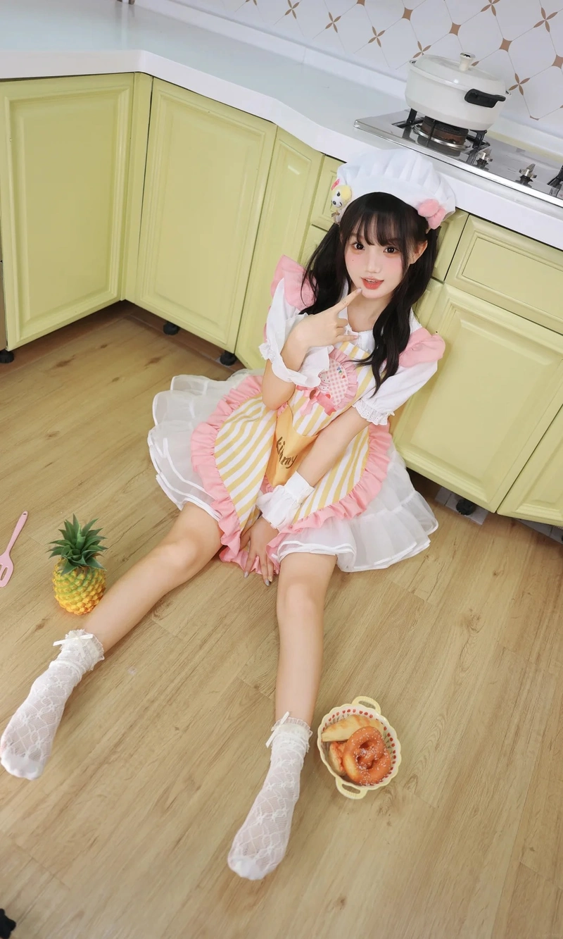 Ảnh gái xinh mặc hầu gái anime