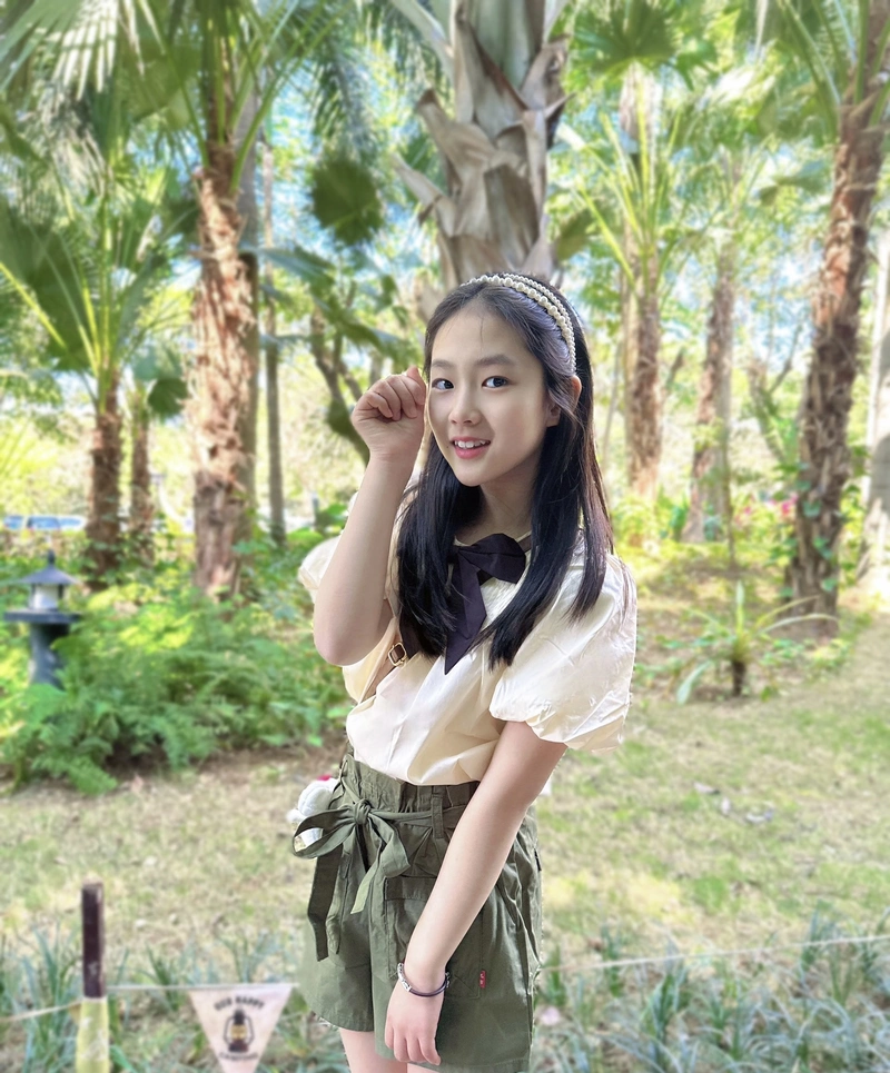 Ánh nhìn đáng yêu trong ảnh gái xinh lớp 6