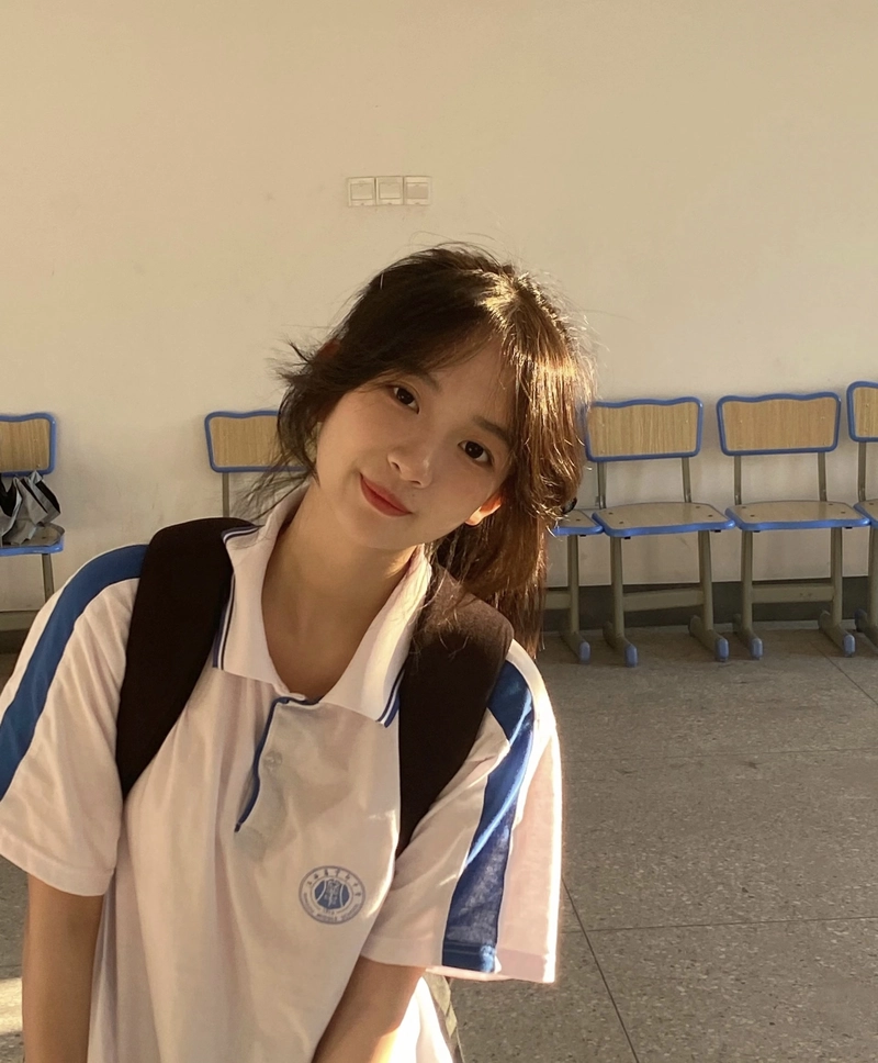 Ảnh tuổi học trò cùng gái xinh lớp 12