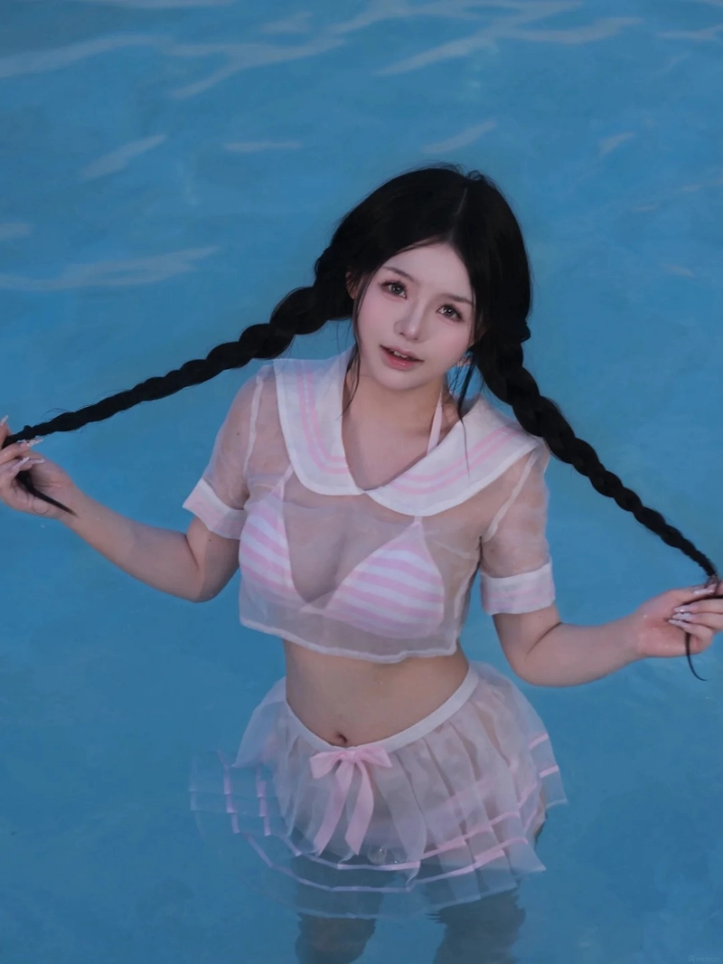 Bikini hồng pastel gái xinh dễ thương