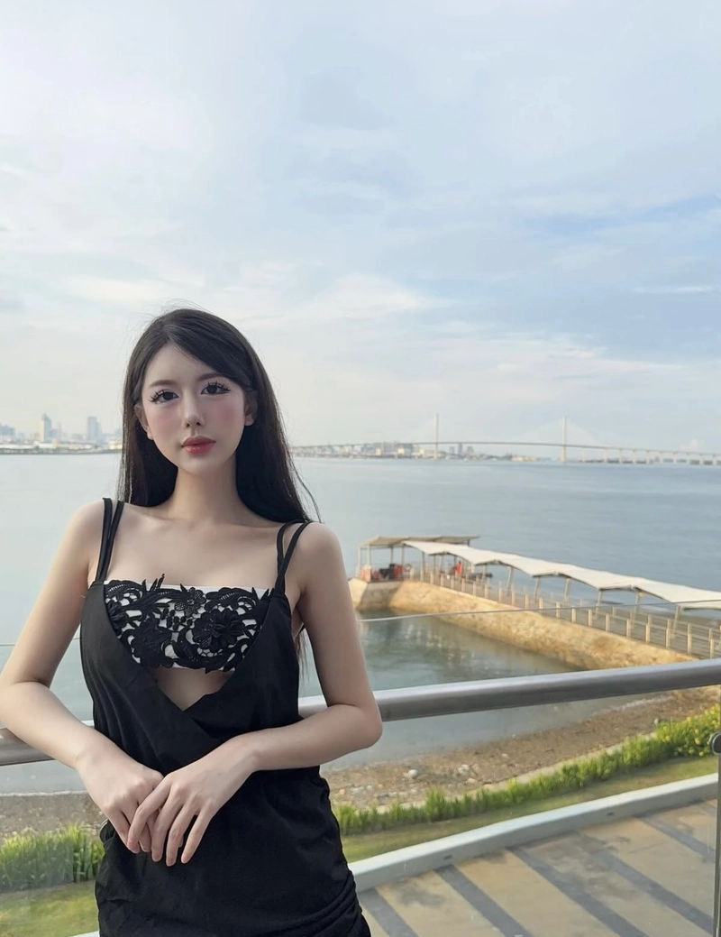 Callmevanillaa Nguyễn Bích Ngọc vóc dáng bikini
