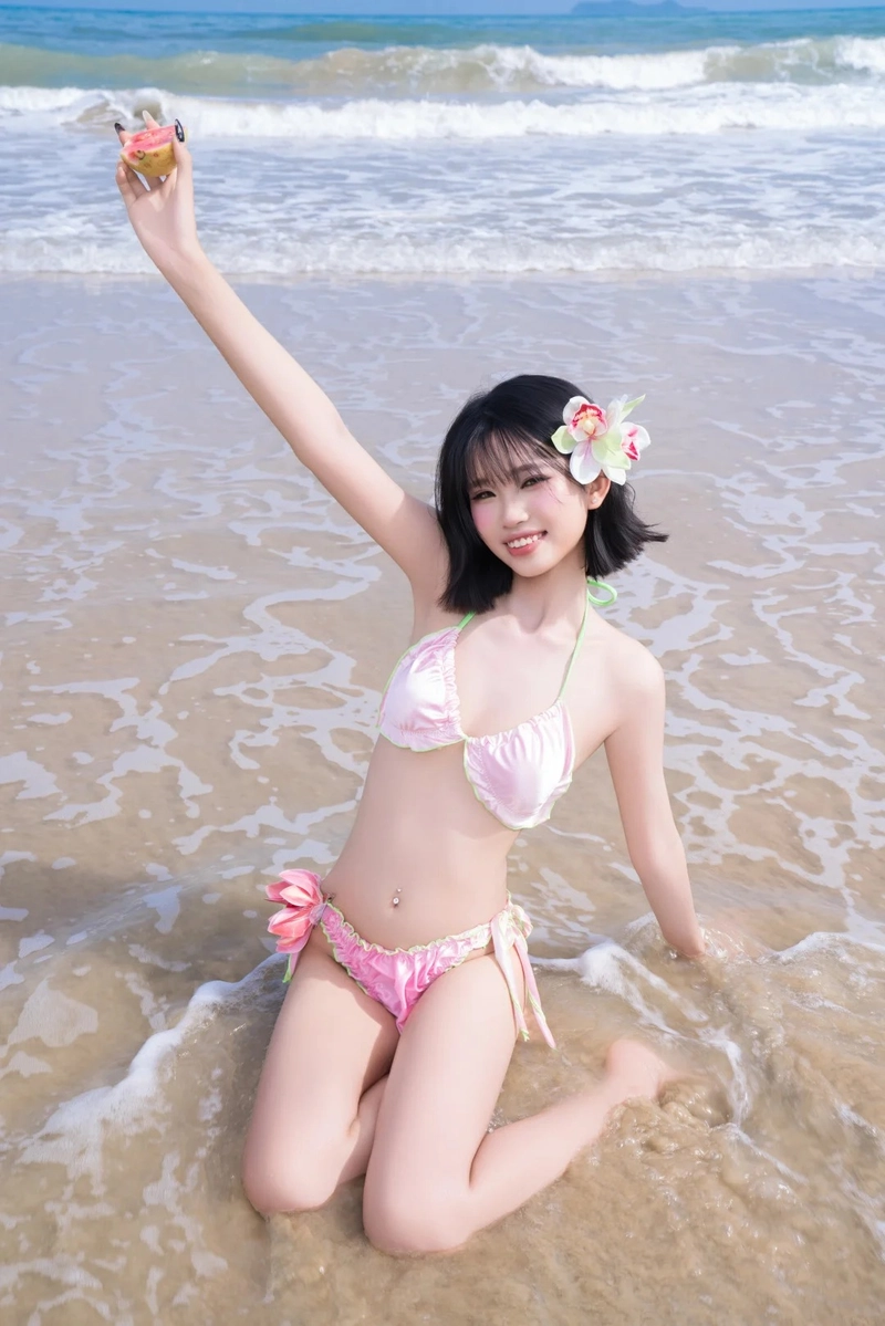 Cô gái bikini hồng body chuẩn nuột