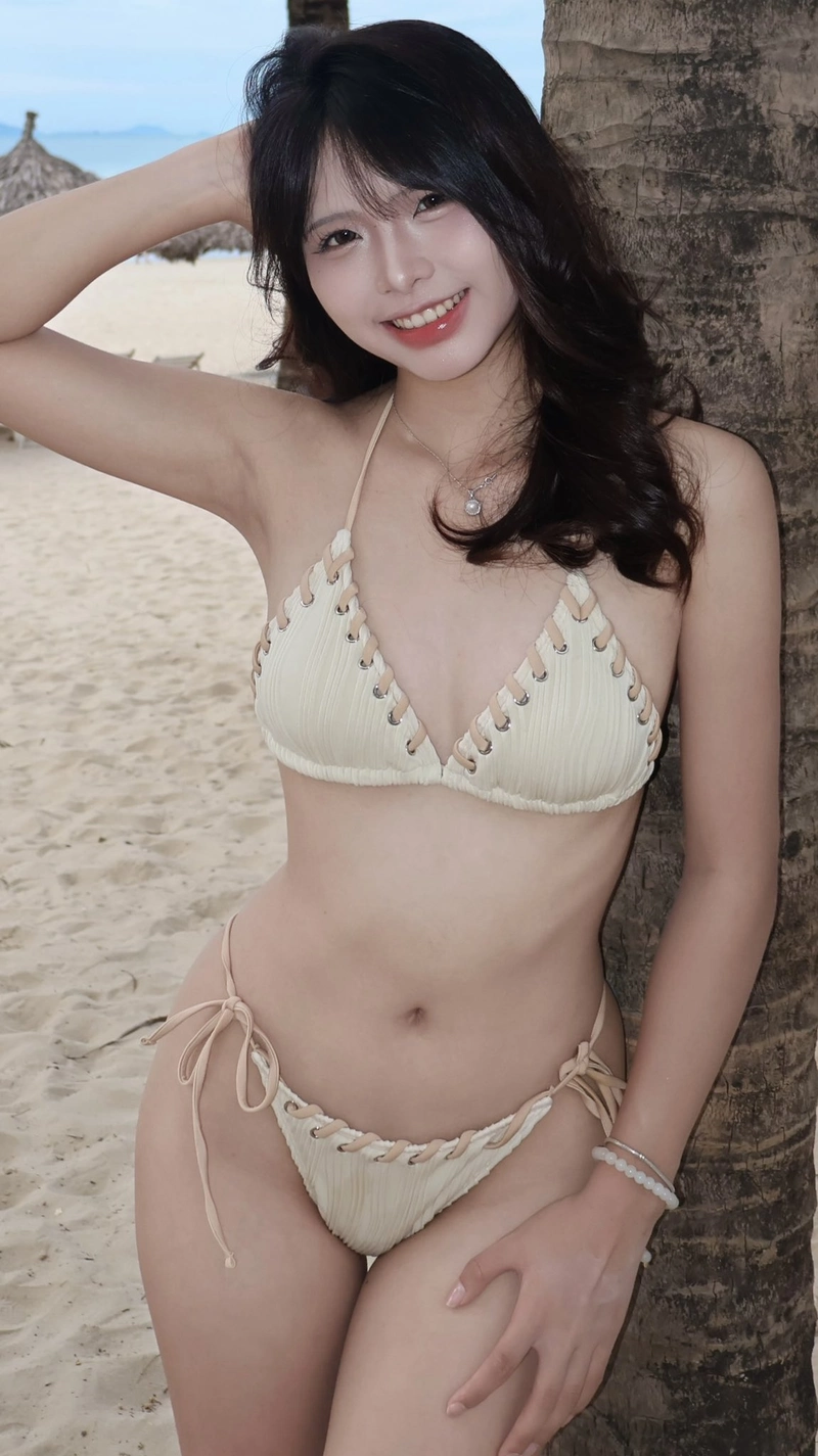 Gái đẹp diện bikini biển dáng ngon