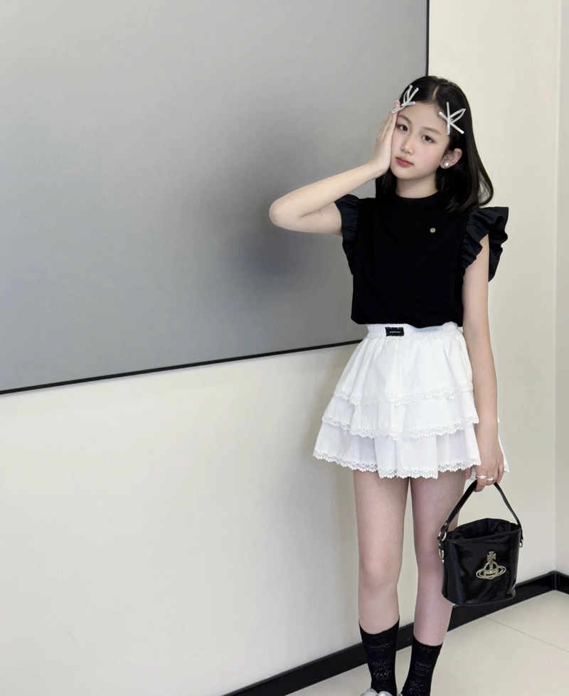 Góc chụp ảnh gái xinh lớp 5 vui tươi