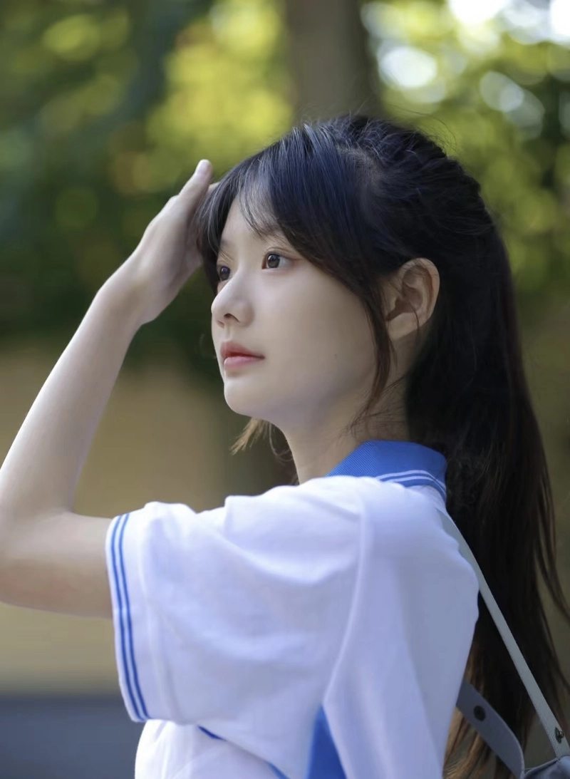Gương mặt tươi sáng của gái xinh 2k12