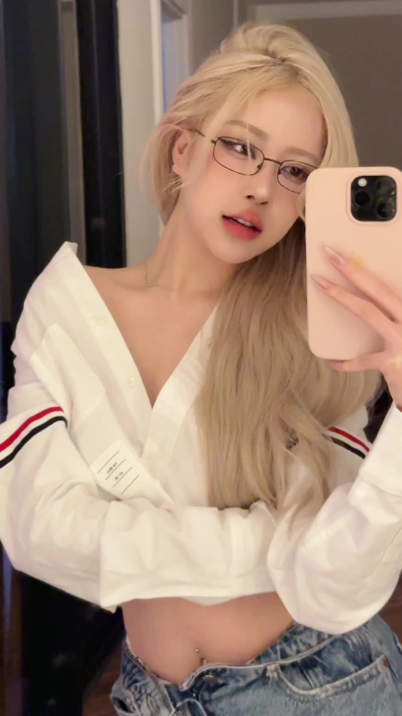 Hình Lê Huyền Diệu bikini sexy body cực phẩm