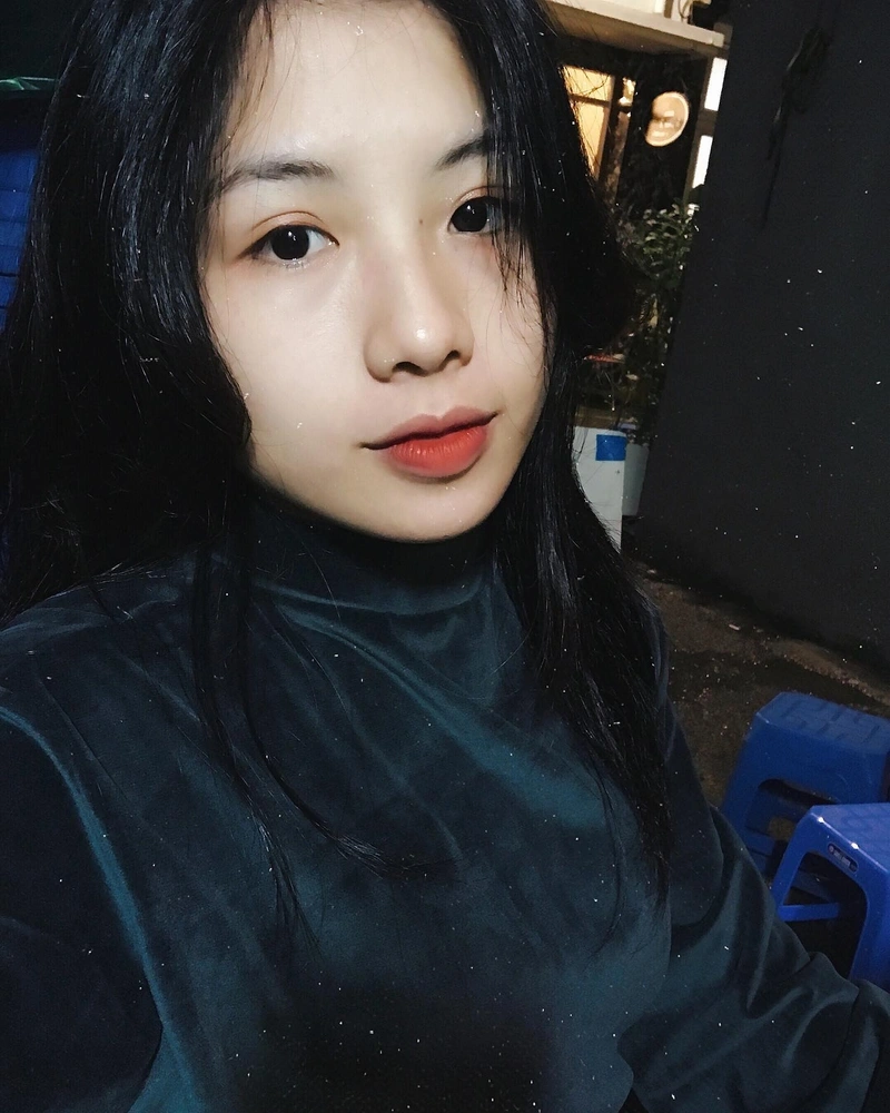 Hình Nguyễn Ngọc Quỳnh sexy lột đồ khoe body nóng bỏng