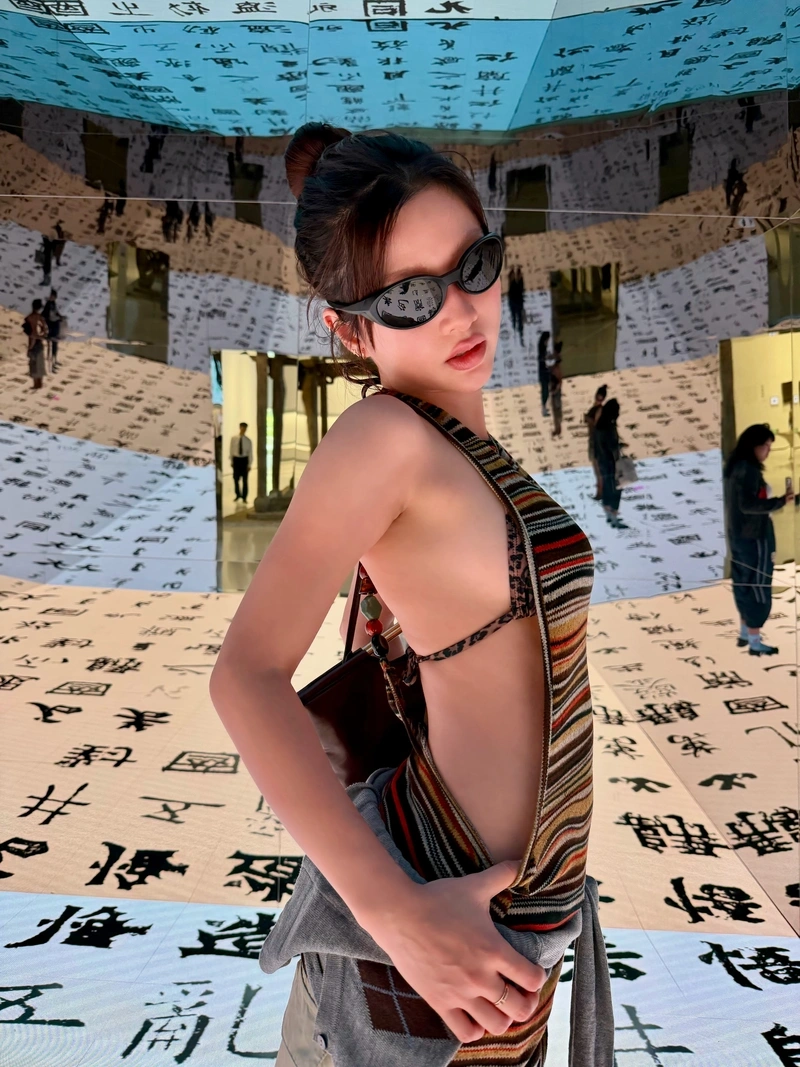 Hình Trần Đoàn Bảo Ngọc Nruburn sexy lộ hàng gợi cảm