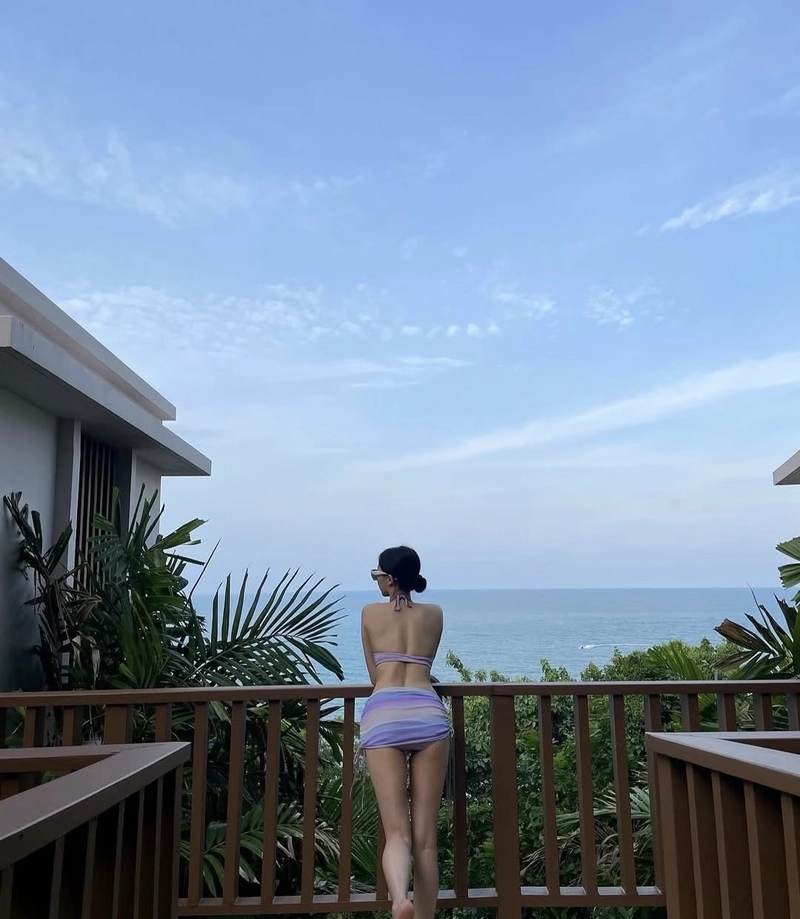 Hình ảnh gái Nga bikini nét đẹp quyến rũ