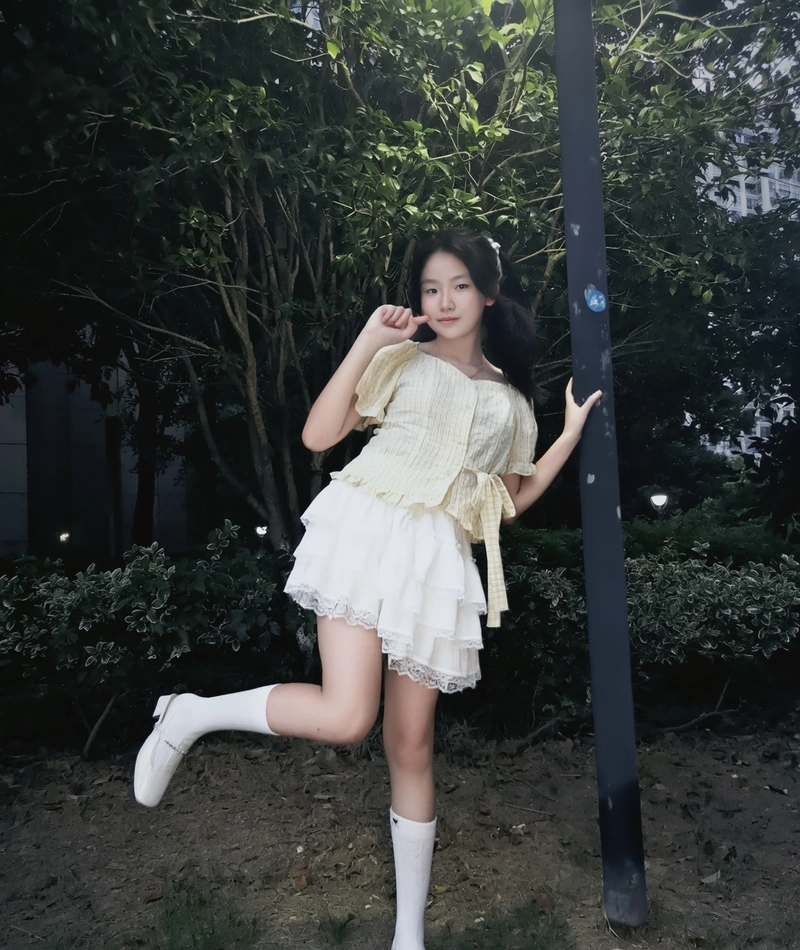 Hình ảnh gái xinh 2k12 tràn đầy năng lượng