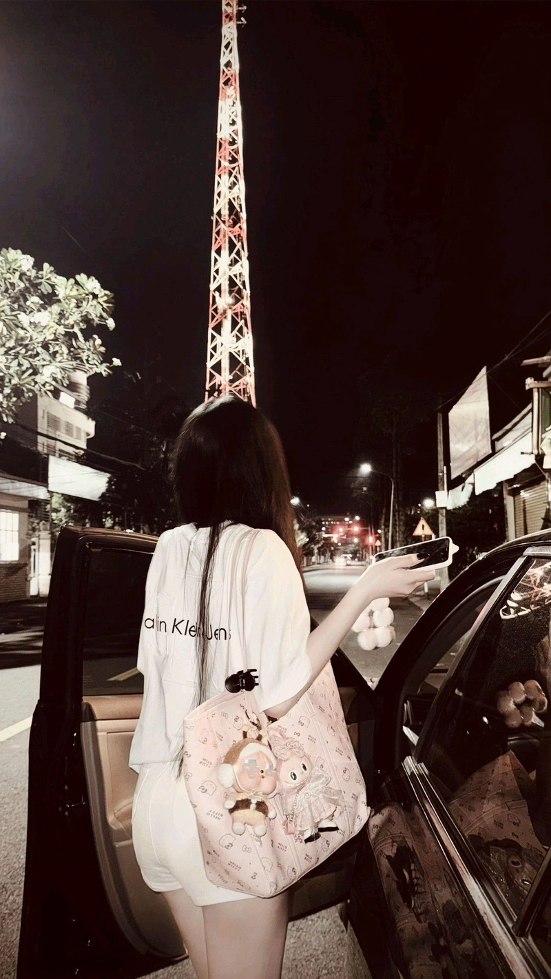 Hình girl phố dịu dàng duyên dáng