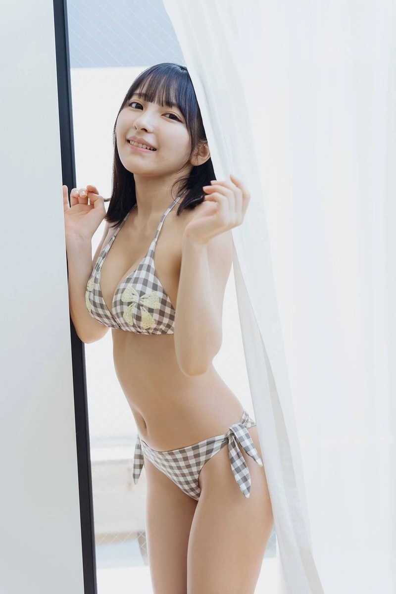 Hình người mẫu nhật bikini gợi cảm