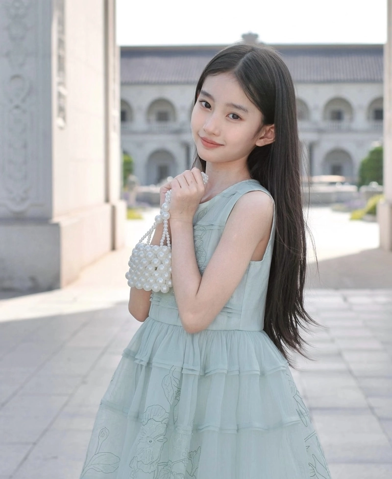 Khoảnh khắc ảnh gái xinh lớp 6 tự nhiên