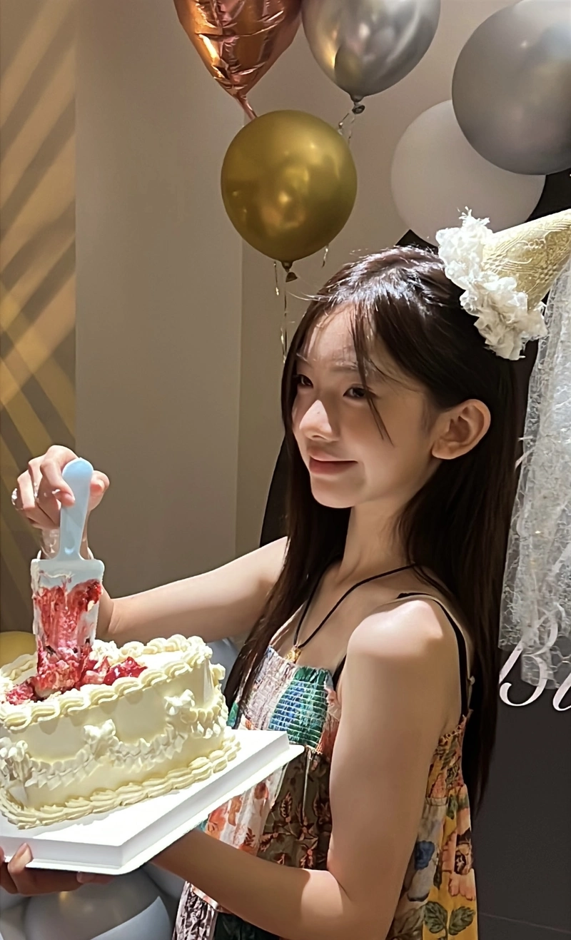 Khoảnh khắc dễ thương của gái xinh 2k13