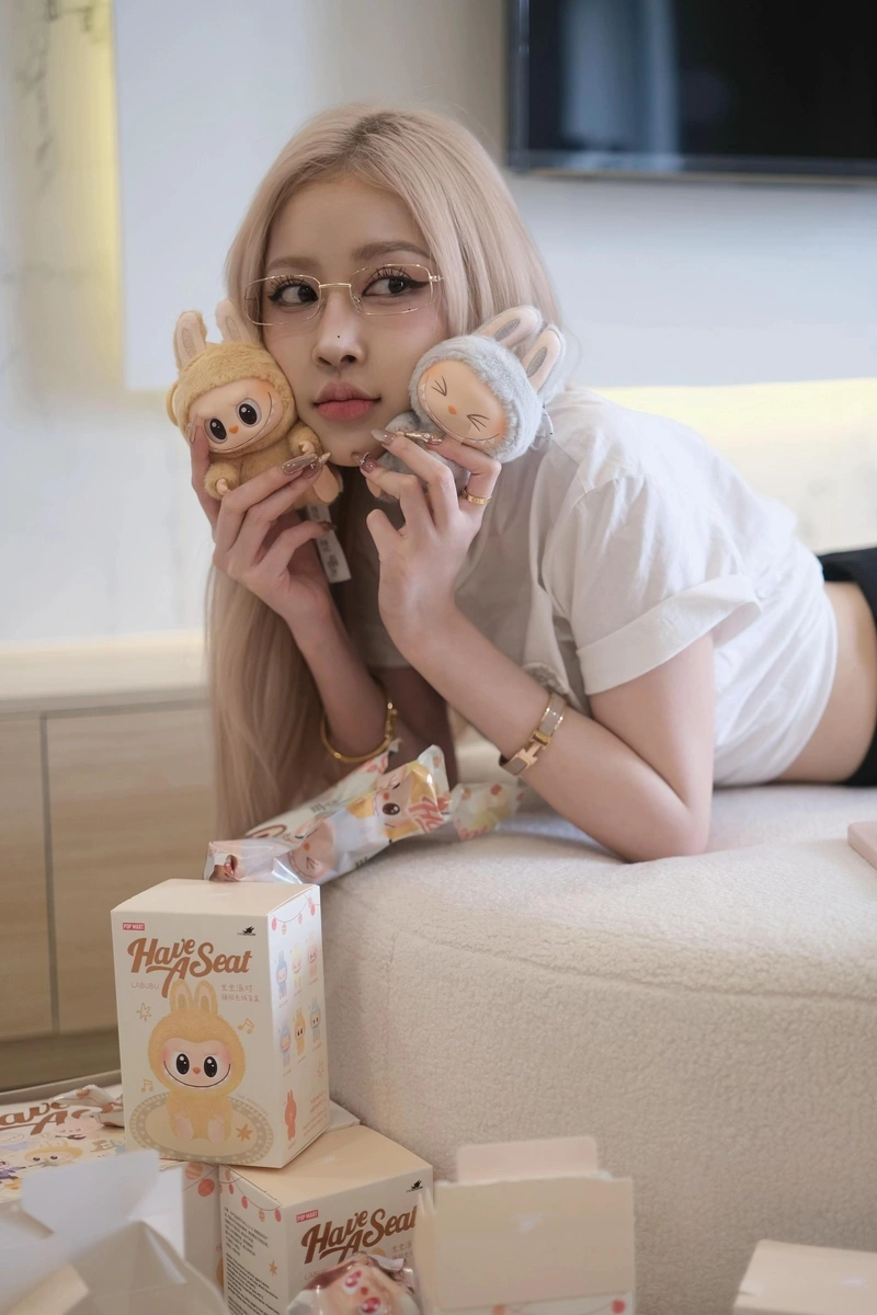 Lê Huyền Diệu mặc bikini khoe mông tròn nóng bỏng