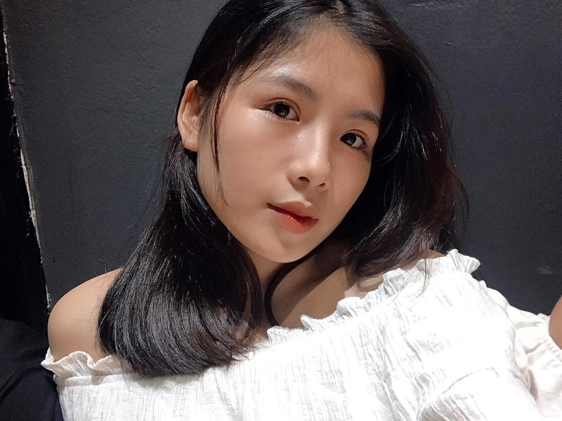 Nguyễn Ngọc Quỳnh gợi cảm cởi hết đồ không che gì